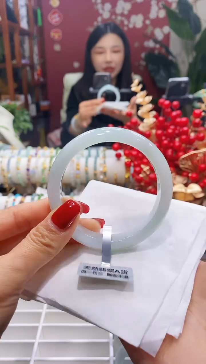 【闪购商品】翡翠手镯未镶嵌67圈口5859/12.3*8.1