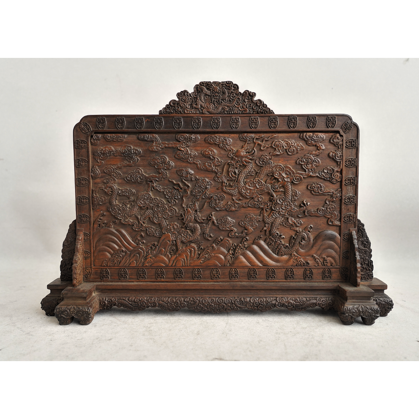 文华开物第237期拍品 8 清代 黄花梨雕龙纹座屏