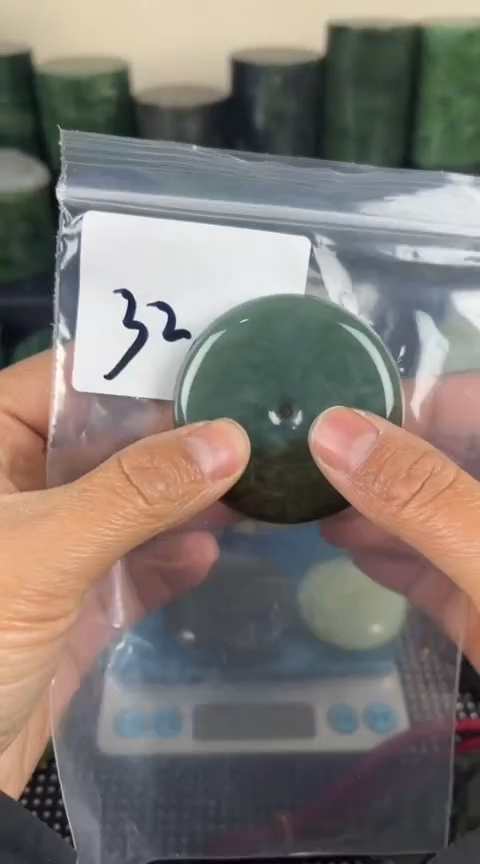 【闪购商品】和田玉珠宝半成品未镶嵌扣子