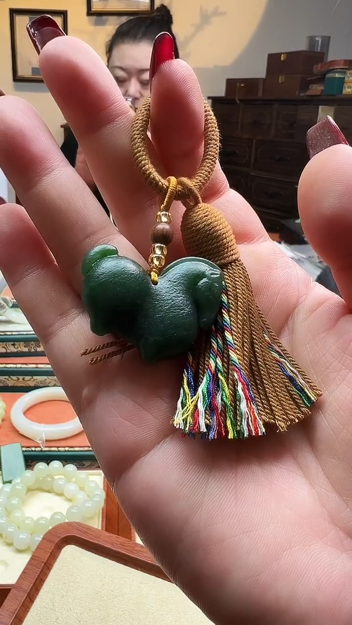 未镶嵌和田玉包链加碧唐马