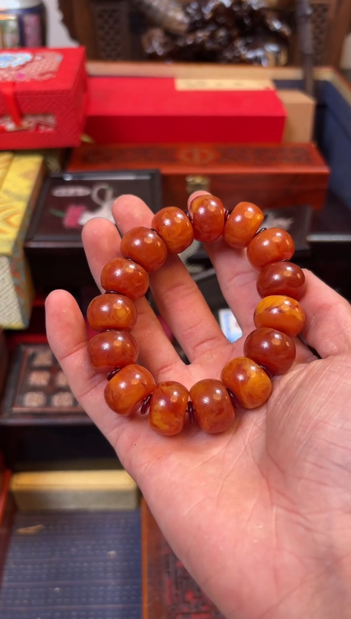 木--------瓷--------龙涎香直切手串888