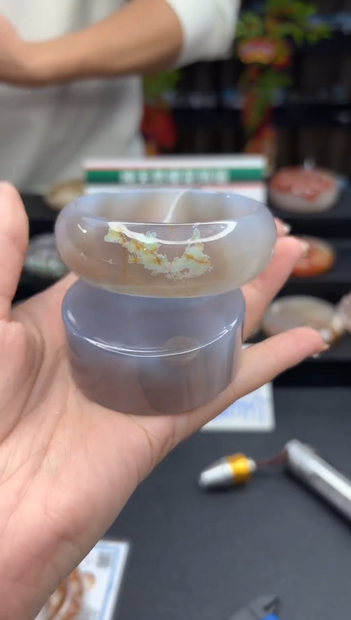 【闪购商品】石英质玉手镯未镶嵌528（60圈赠送镯心）