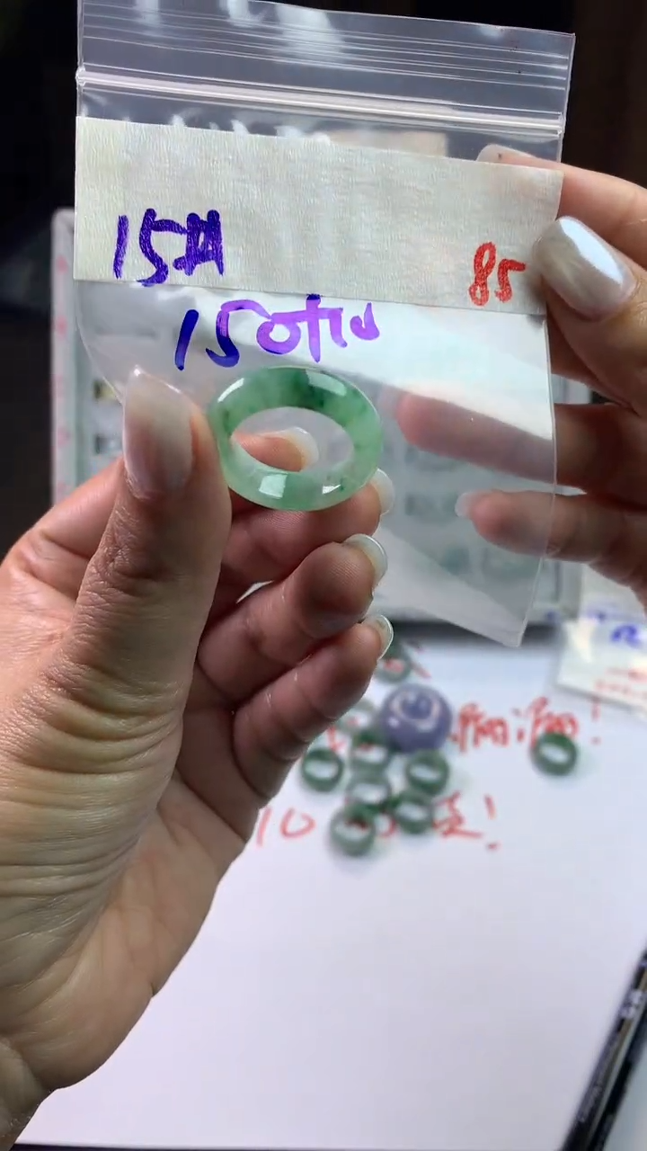 未镶嵌定制翡翠毛货需精细抛光拍一发一