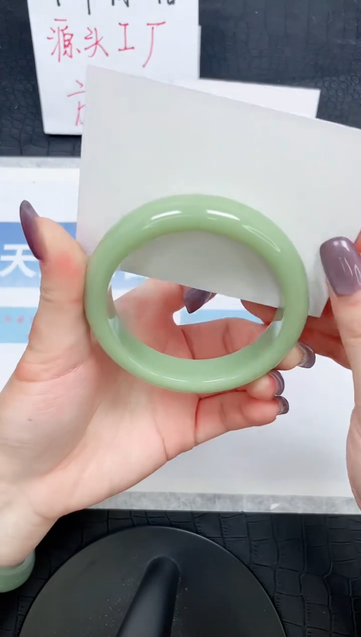 【闪购商品】石英质玉手镯未镶嵌07-59.8