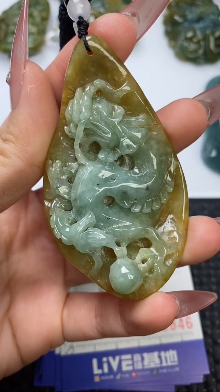 【闪购商品】翡翠颈饰未镶嵌11111111111111111