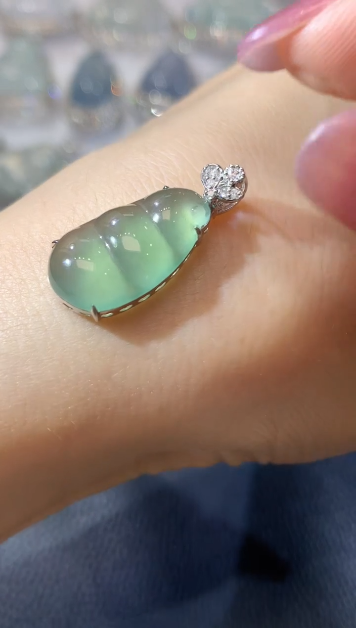 翡翠18K金镶嵌吊坠(不含链)C7