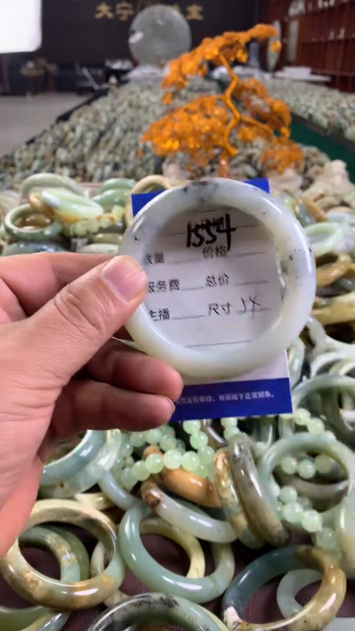 未镶嵌蛇纹石玉手链1554