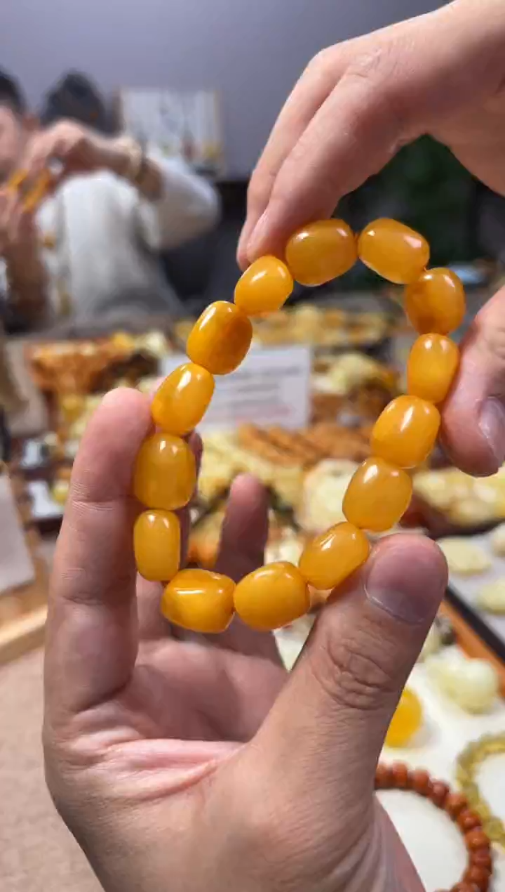 【闪购商品】蜜蜡裸石未镶嵌手串