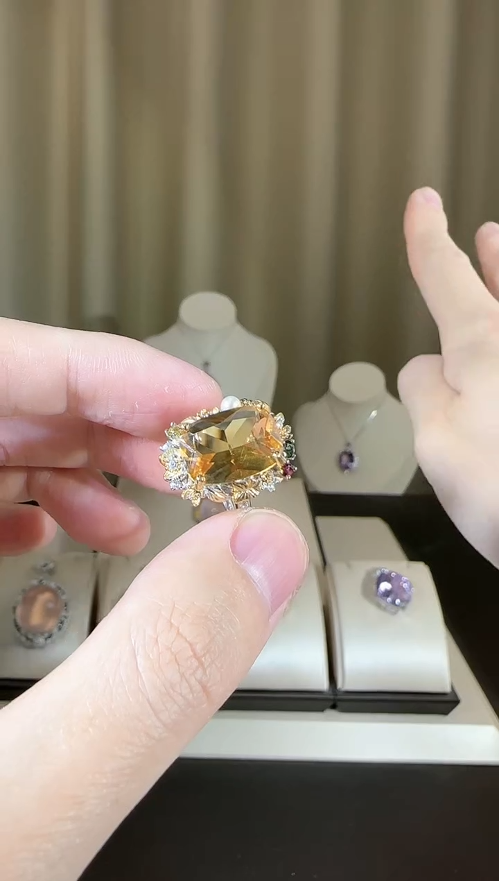 【闪购商品】黄晶戒指银S925镶嵌10*14mm