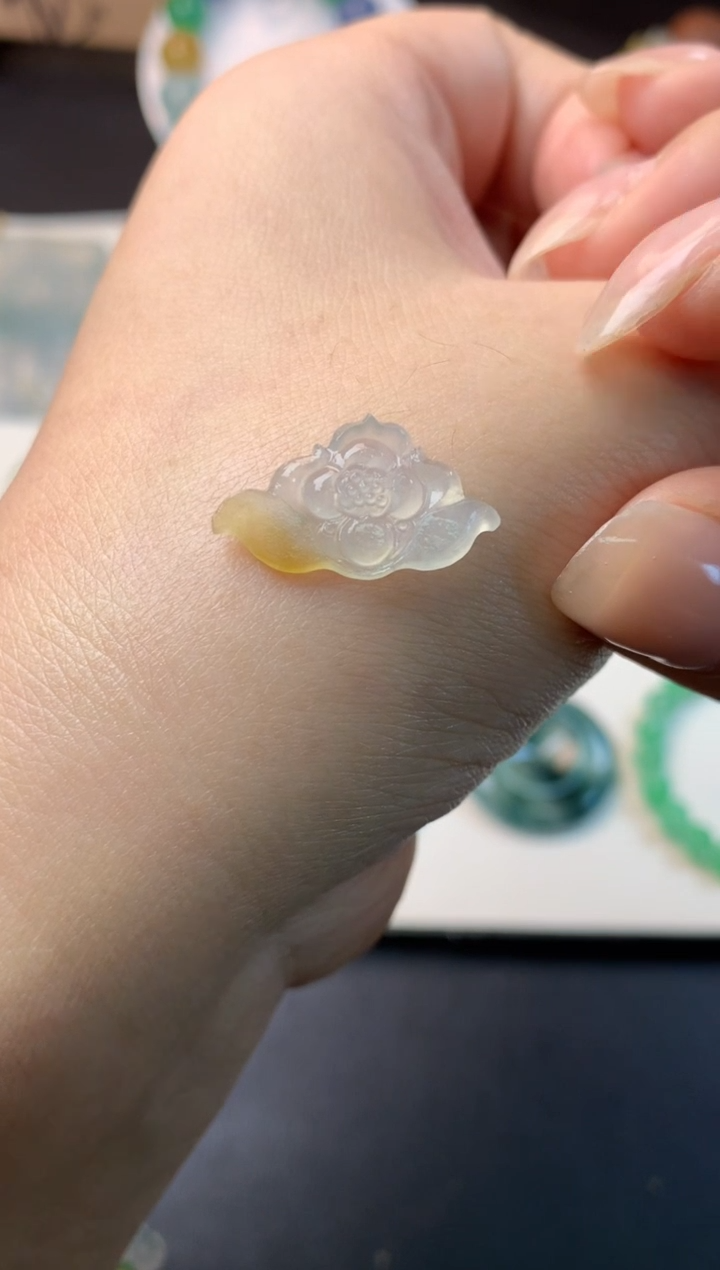 定制翡翠未镶嵌毛货