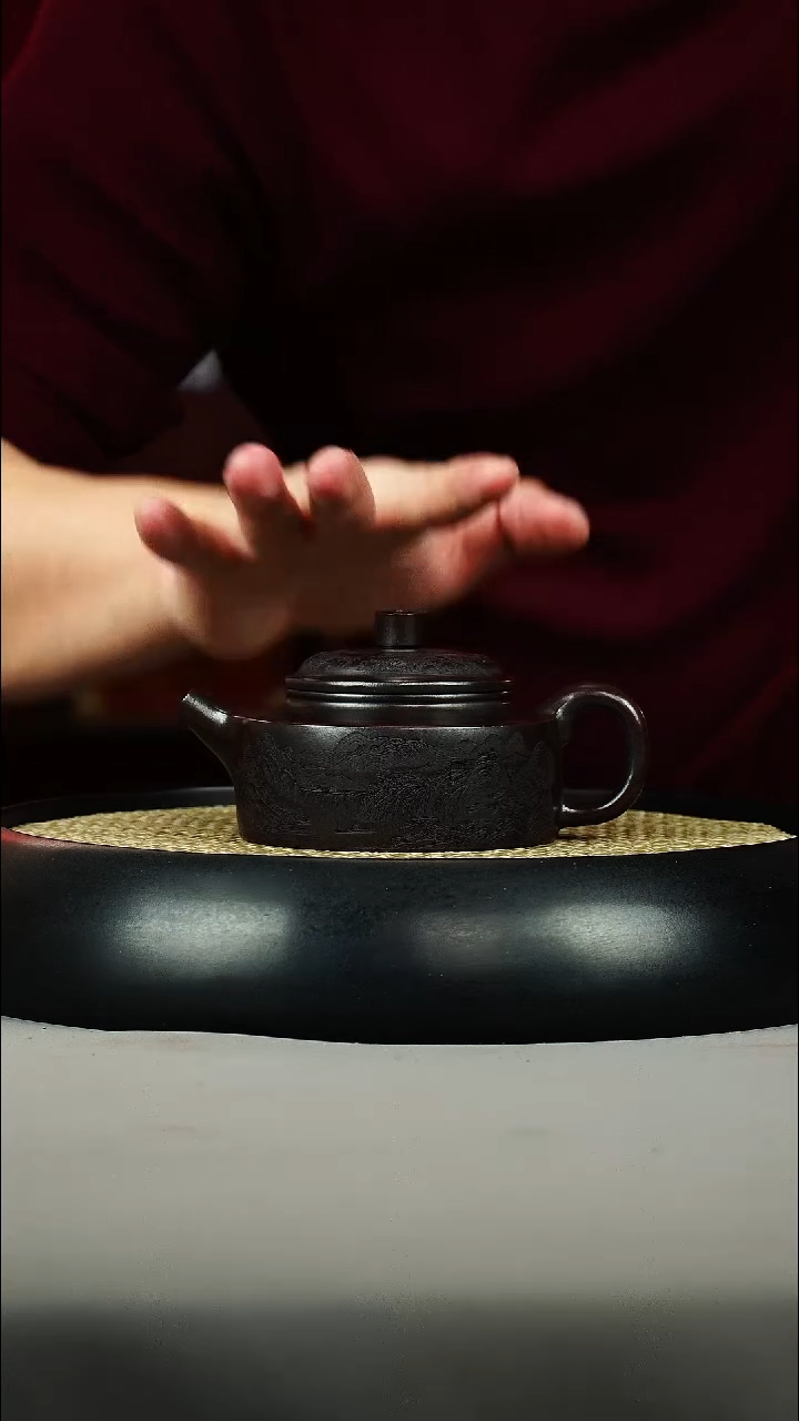 茶壶紫砂古红泥 扁德中 刻绘 山水