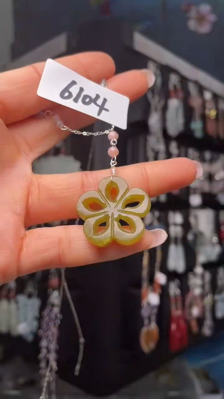 未镶嵌岫玉颈饰喜欢拍