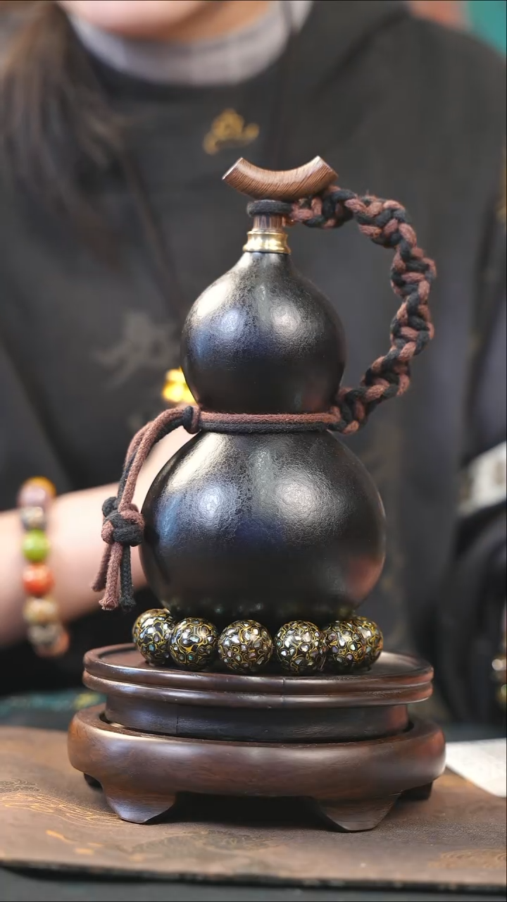 【闪购商品】YK135大漆酒葫芦不包手串及旋转底座