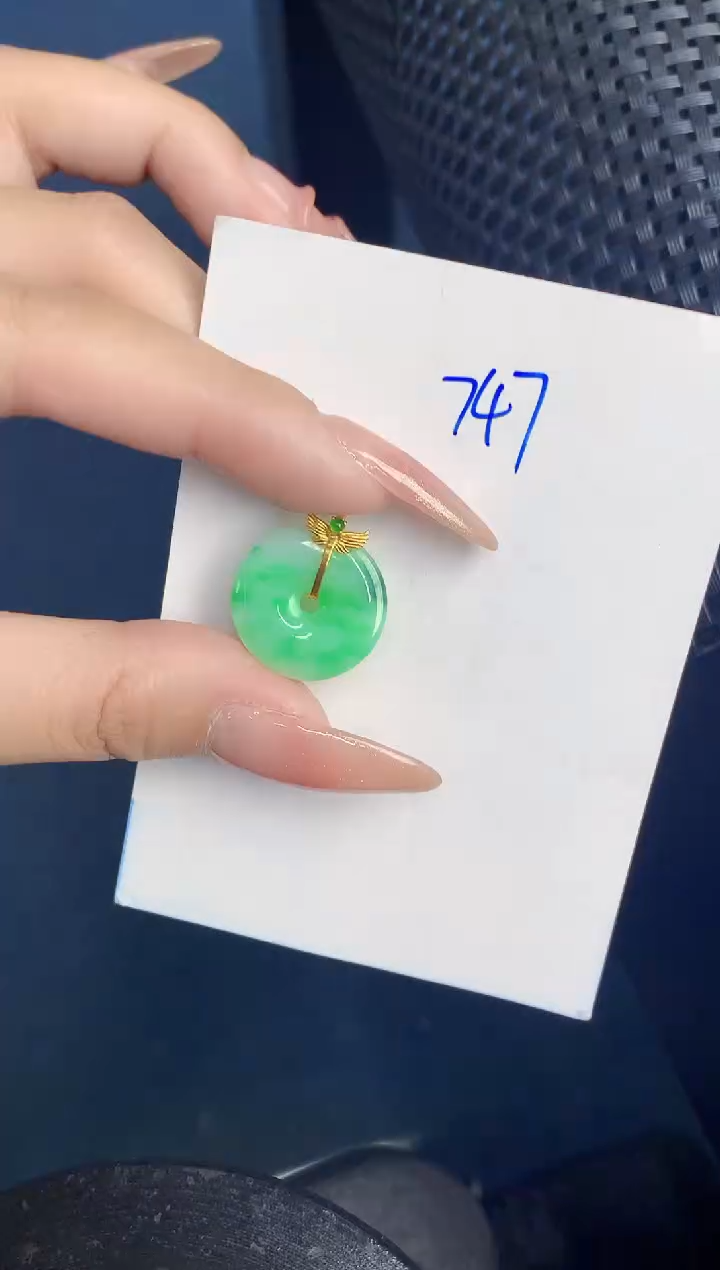 【闪购商品】翡翠颈饰18K金镶嵌000000000