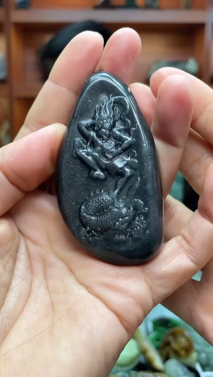 未镶嵌和田玉把件1