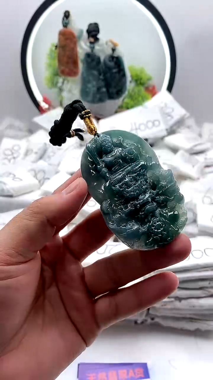 【闪购商品】翡翠颈饰未镶嵌不动明王