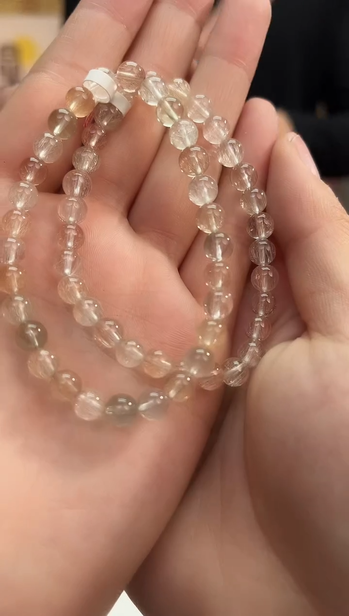 【闪购商品】水晶手链未镶嵌94多样性发其一