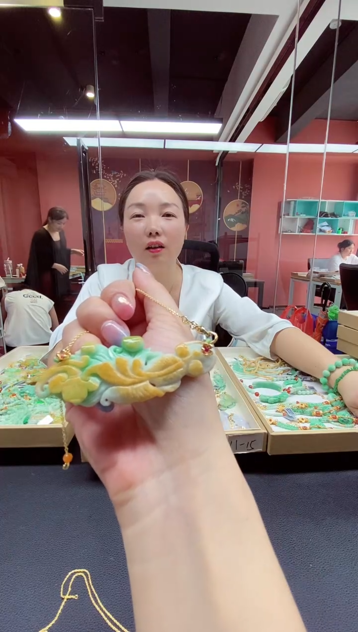 颈饰未镶嵌翡翠翡翠吊坠