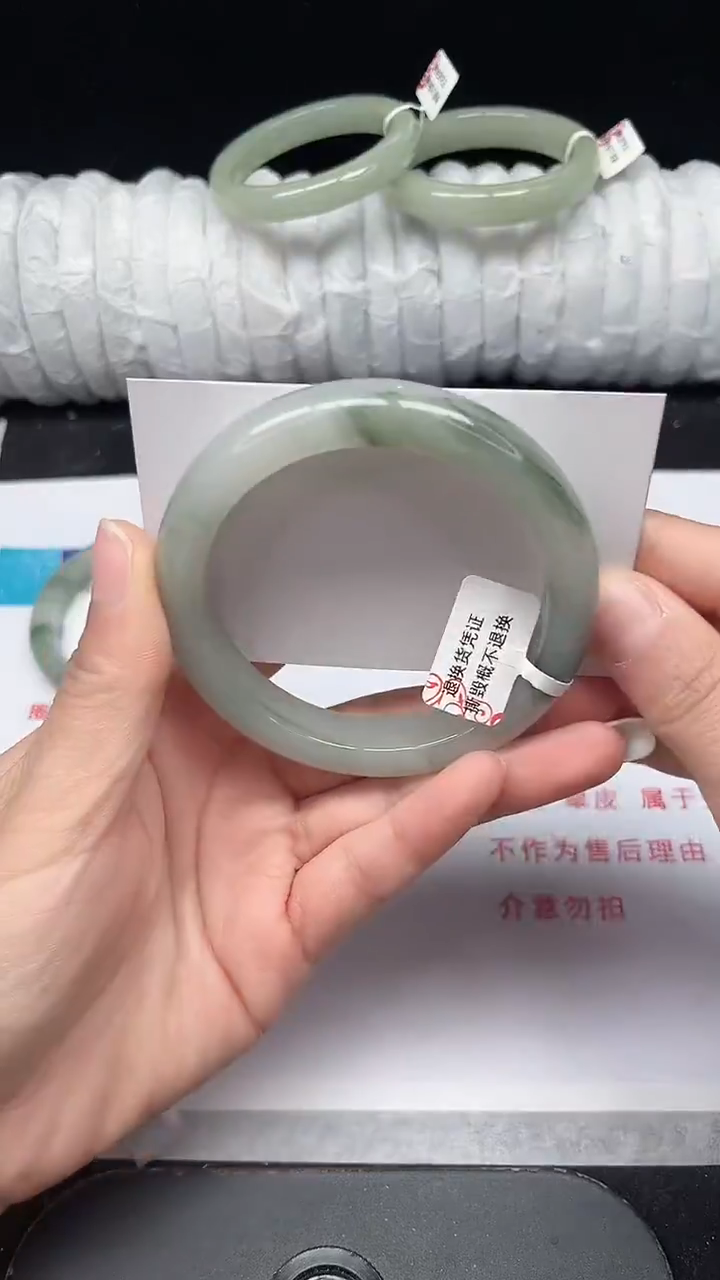未镶嵌手镯石英质玉31-59/60