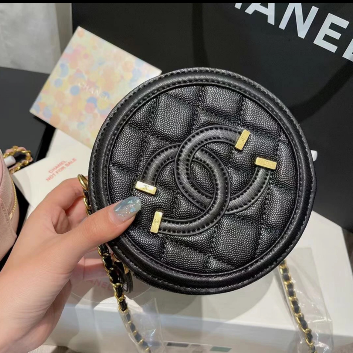 99新 Chanel/香奈儿 小花Jerry圆饼包 双C大LOGO 黑色28开 金扣 