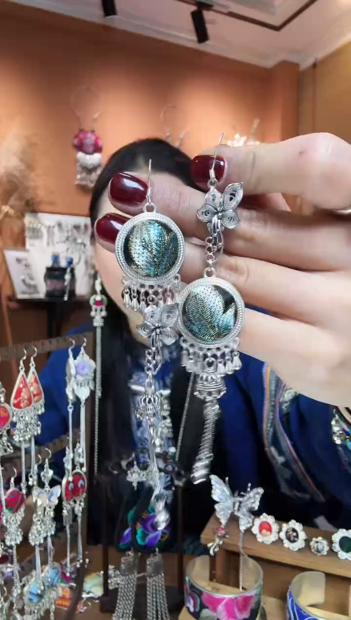 【闪购商品】刺绣纯手工民族风耳环