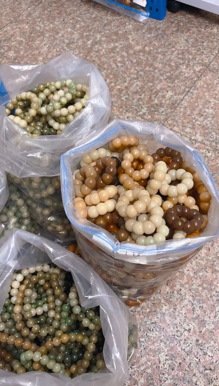 吊坠菩提根/象牙果混色手捻 随机一条