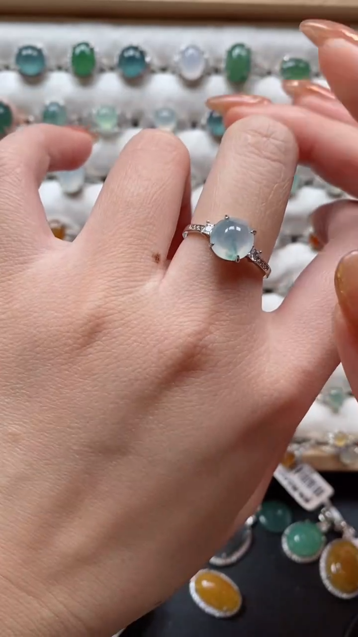 【闪购商品】翡翠戒指银S925镶嵌一物一证一礼盒