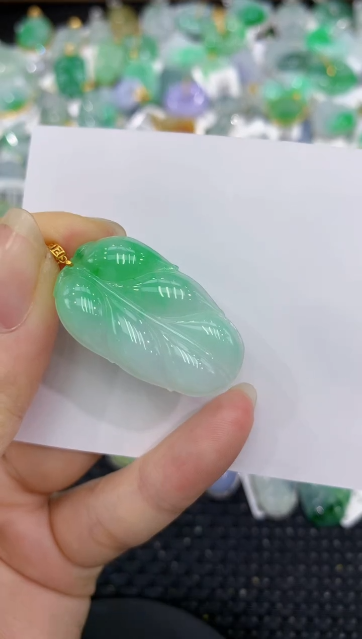 【闪购商品】翡翠颈饰18K金镶嵌8888888888