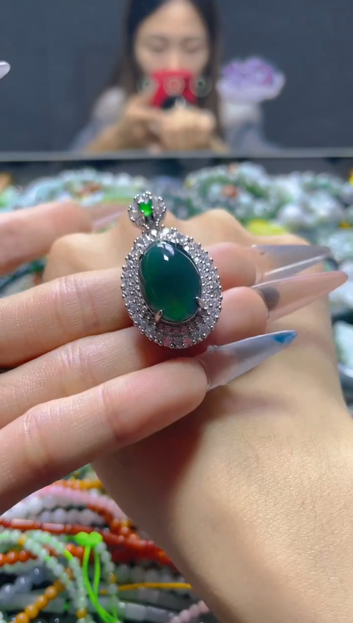 颈饰未镶嵌翡翠/Y/翡翠A货，一件也是批发价