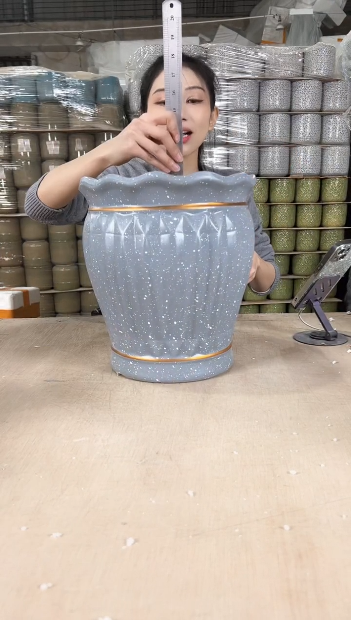 【闪购商品】陶瓷荷口加高灰点中号25x28