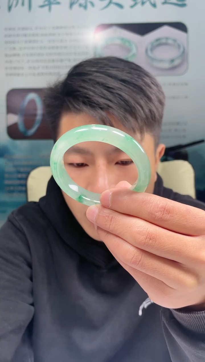 【闪购商品】石英质玉手镯未镶嵌非洲翠手镯多样性发货