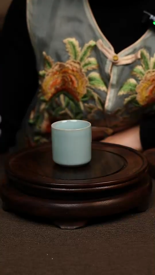 瓷片天青色扳指杯50ml微瑕不带礼盒