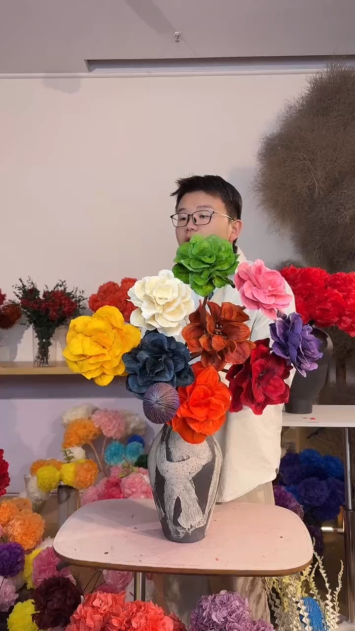 维多利亚果壳花1枝  白色花