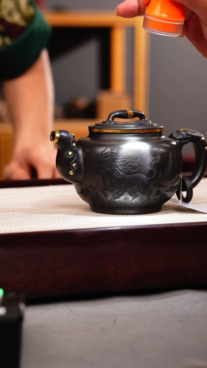 茶杯紫砂石黄 如意鼓壶 麒麟 描金