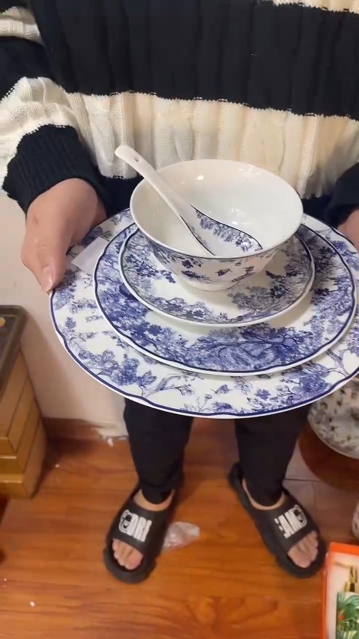 杯鸿辉家品牌瓷器，京东包邮！