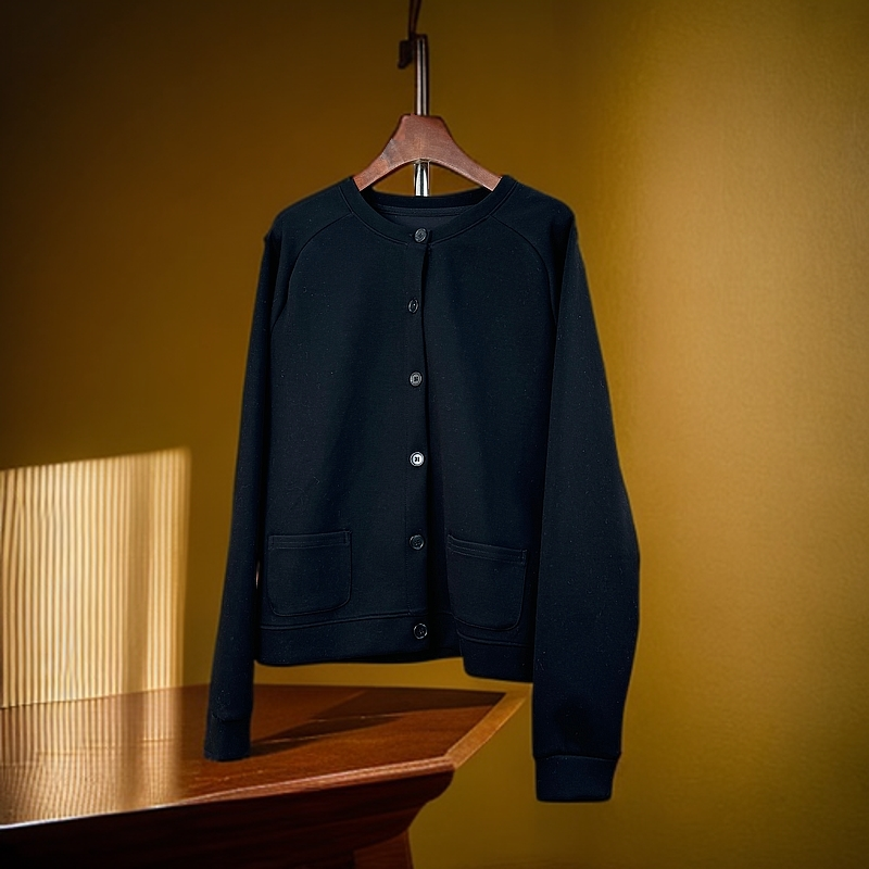 休闲舒适减龄款上衣