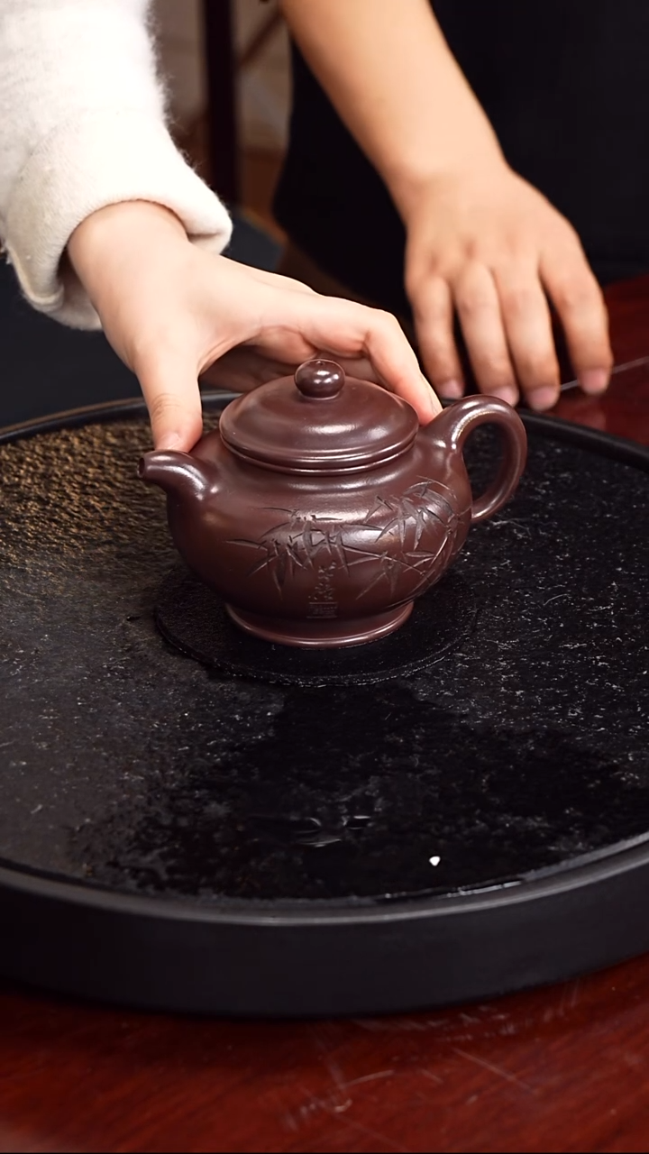 茶壶紫砂邵忠源 掇只107  紫檀紫泥 360毫升  李苦禅 顾氏 