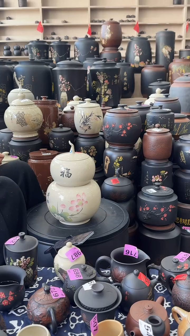 罐瑕疵茶叶罐   白泥 亮光葫芦   667