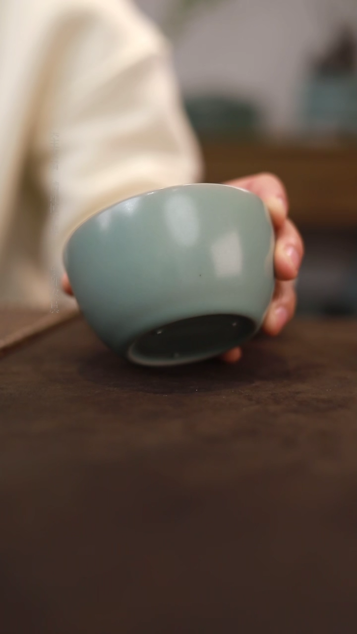 【闪购商品】杯0018微瑕粉青仿古缸杯