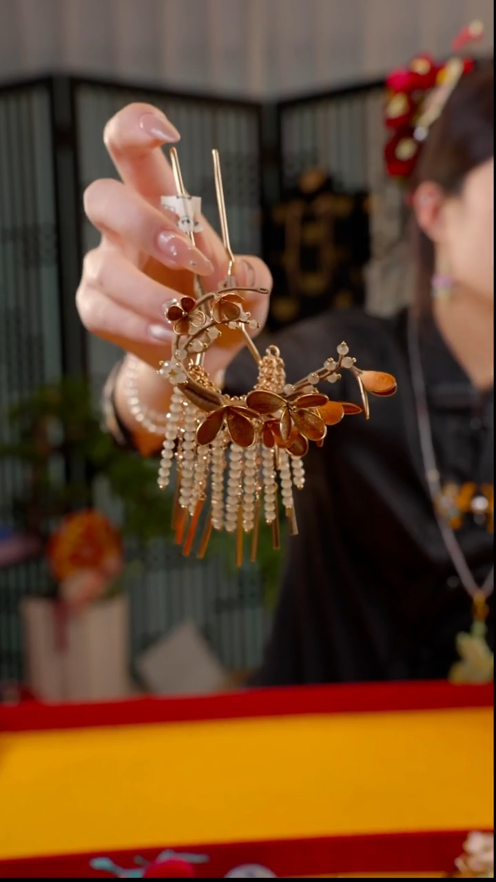 刺绣非遗苏绒花手工饰品