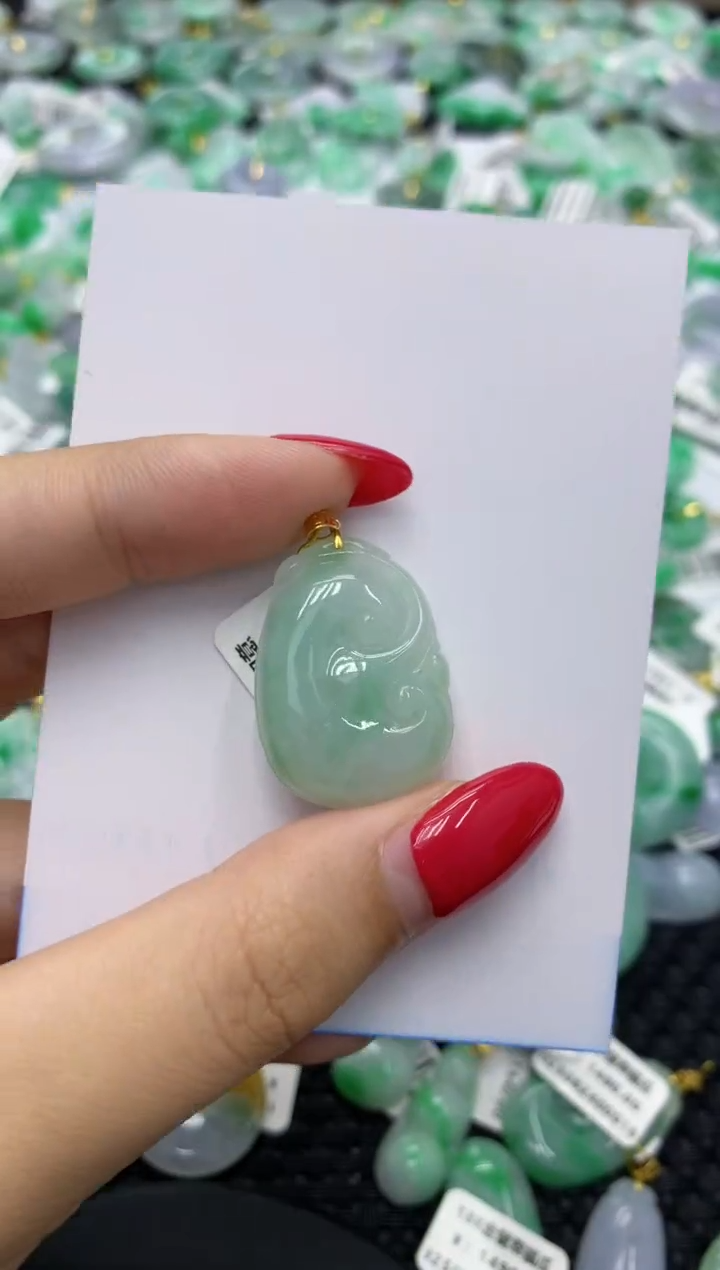 翡翠18K金镶嵌颈饰天然缅甸翡翠A货
