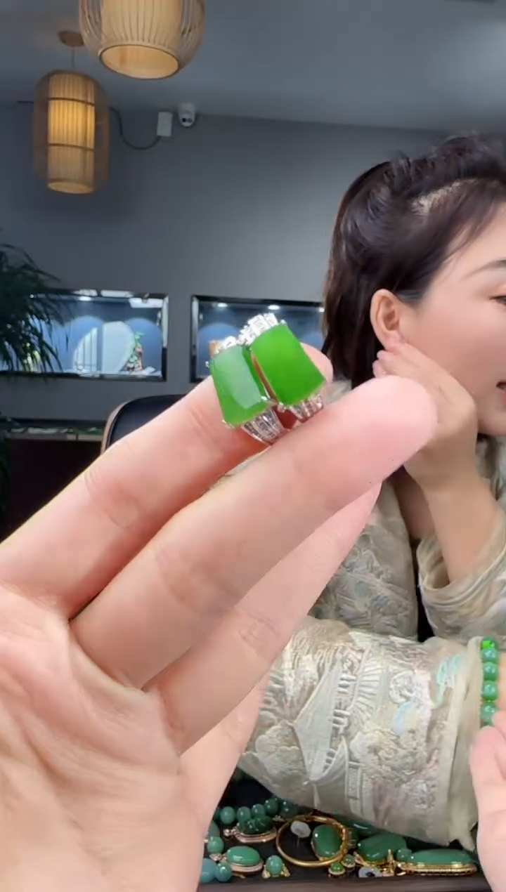 银S925镶嵌和田玉耳饰1