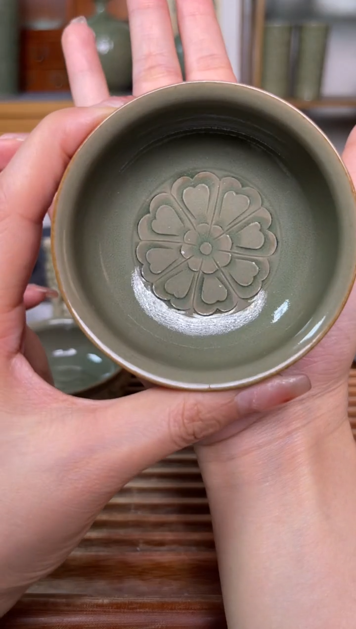 【闪购商品】其他159王晓娜 纯手工秘色宝象纹普洱杯
