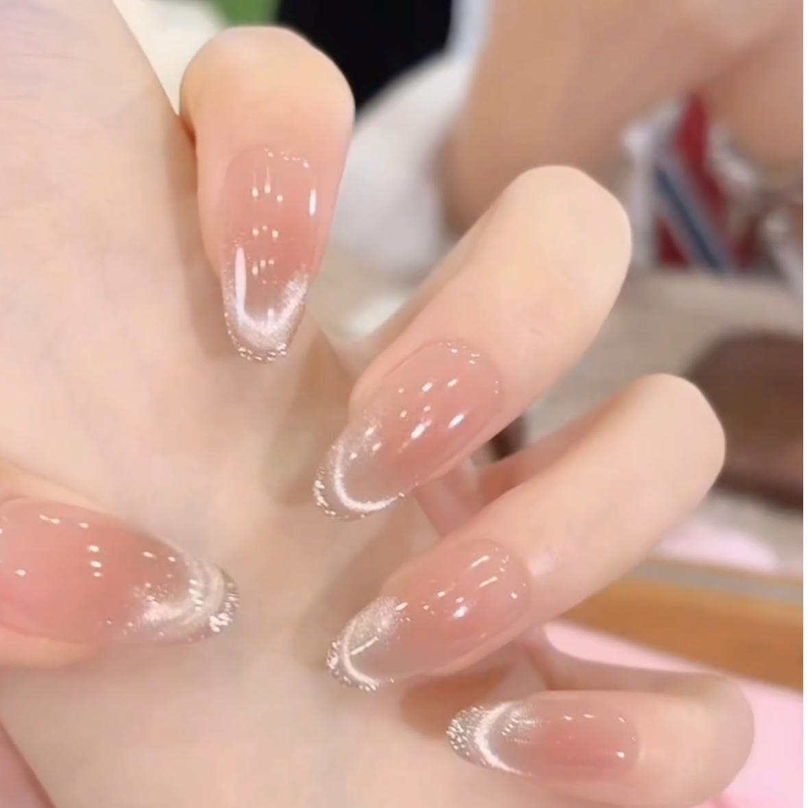 【素颜】裸色猫眼短款日常穿戴甲气质温柔设计百搭美甲新款推荐