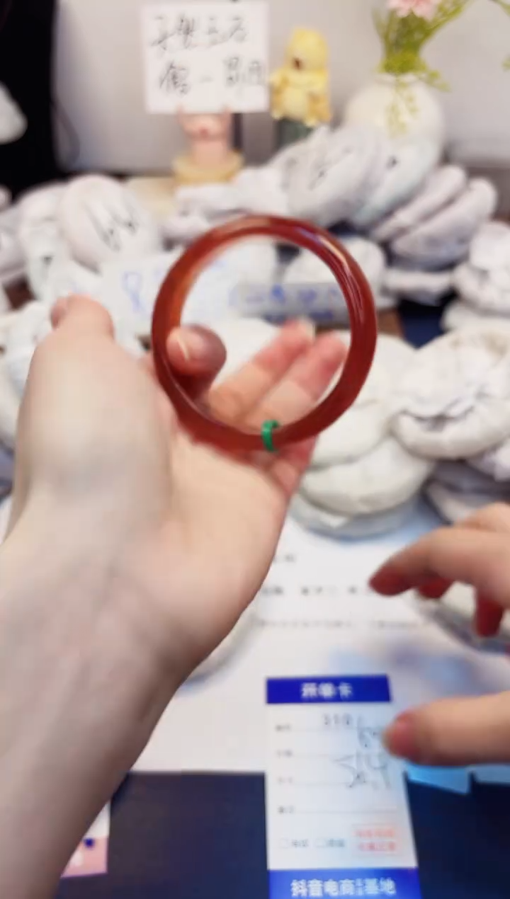 【闪购商品】石英质玉手镯未镶嵌310-玛瑙-圈口56