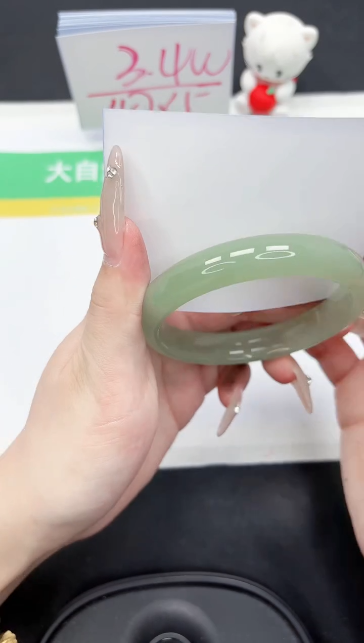 【闪购商品】石英质玉手镯未镶嵌236-60.1