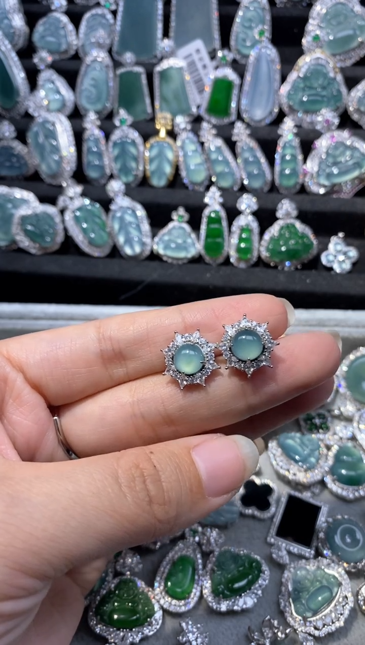 【闪购商品】翡翠颈饰未镶嵌翡翠