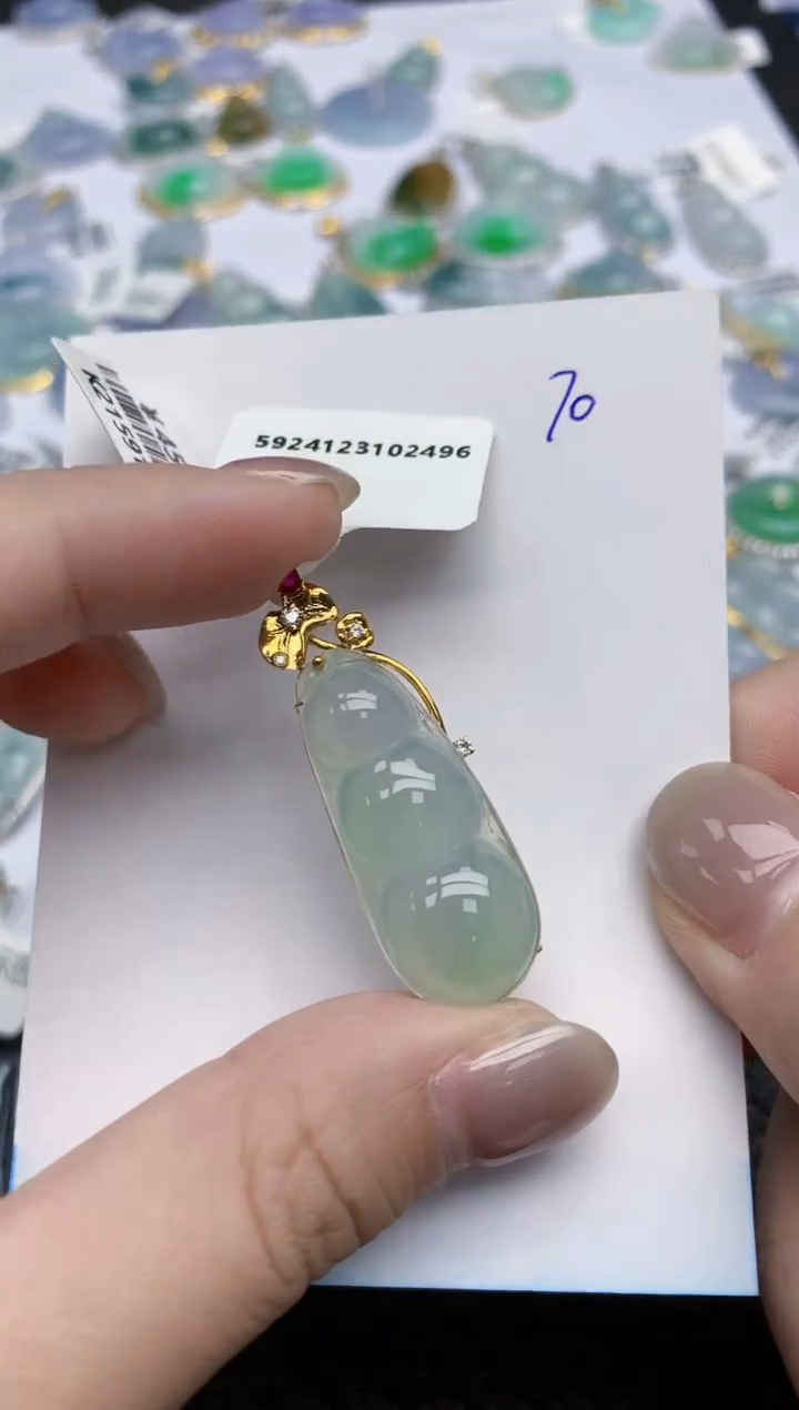 【闪购商品】翡翠颈饰18K金镶嵌天然翡翠A货