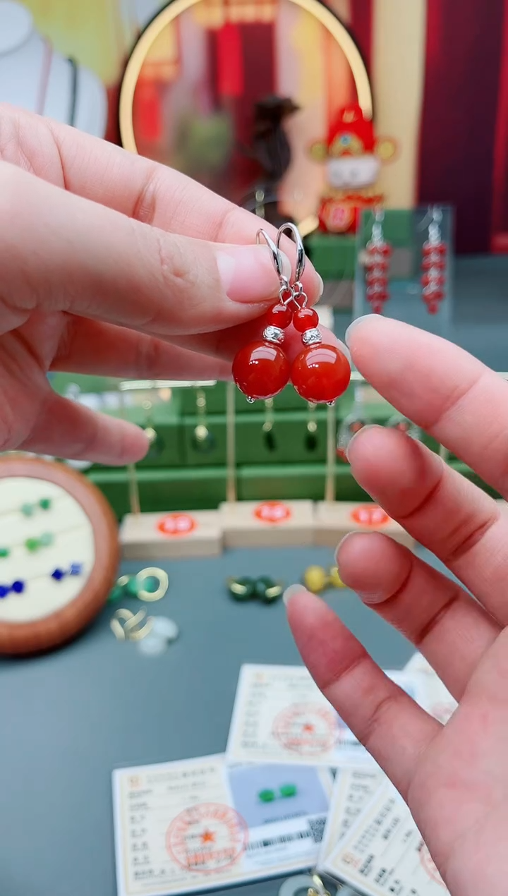 未镶嵌耳饰玛瑙/玉髓3370000