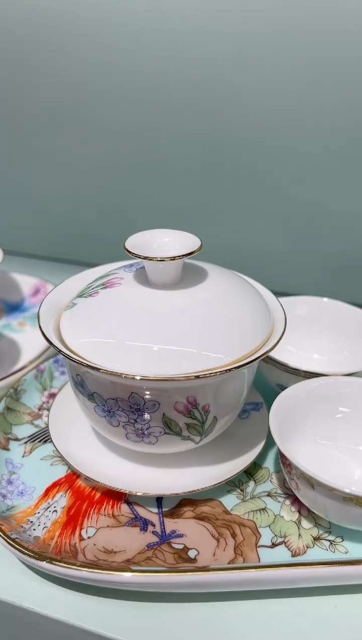 36%以上骨粉骨瓷盖碗